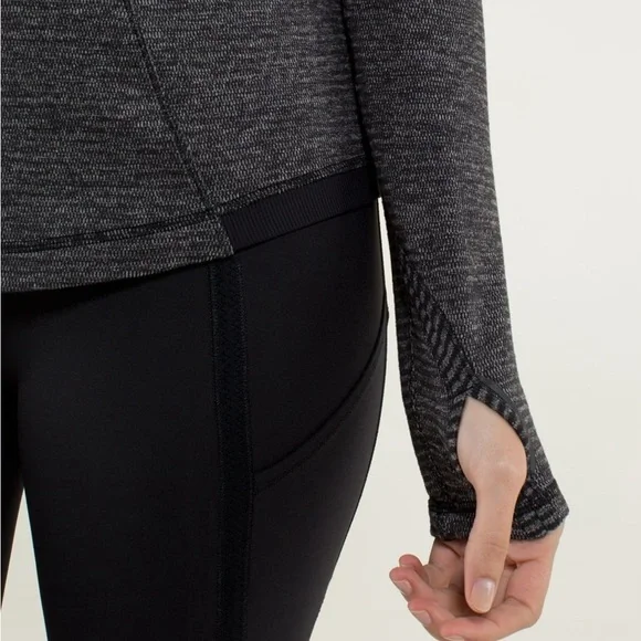 Lululemon Athletica Gray Fitted Ruched Long Sleeve Tee - Picture 5 of 12